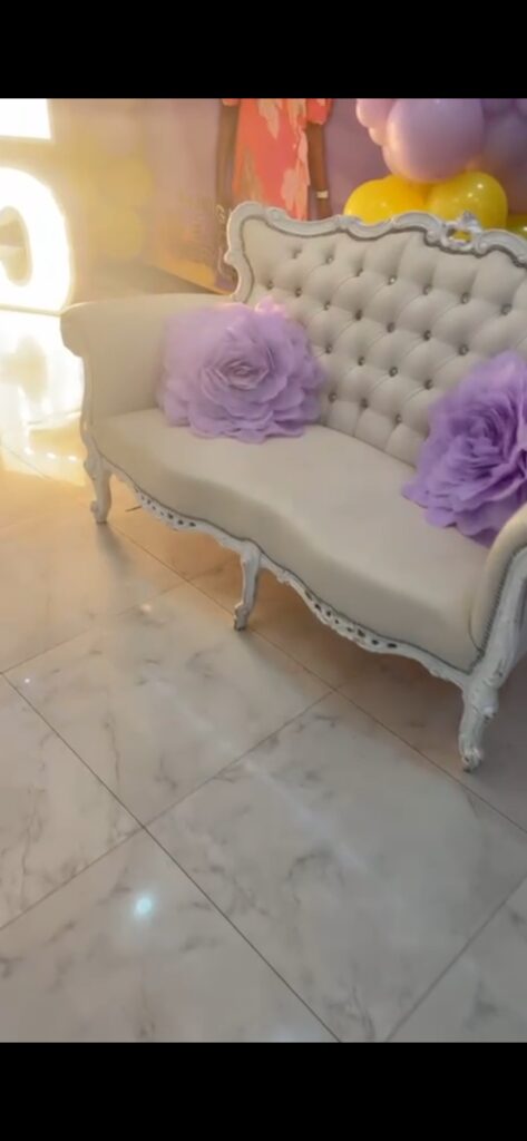 Afbeelding #2 van Marcia